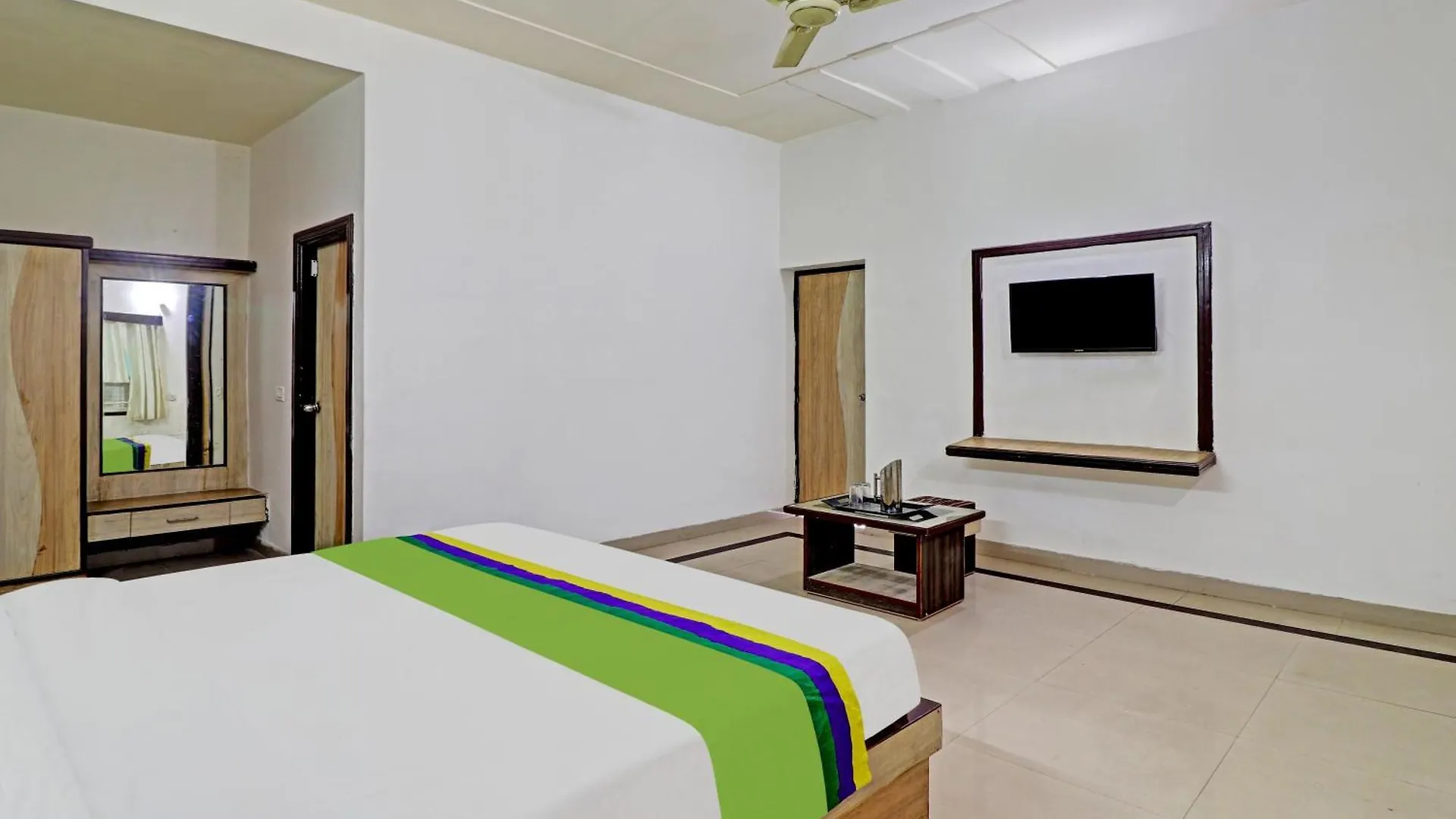 Hotel The Golden Bird Agra
